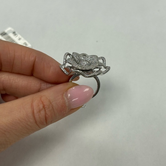 Suzy Levian Sterling Silver White Cubic Zirconia Flower Ring NWT - Picture 5 of 7
